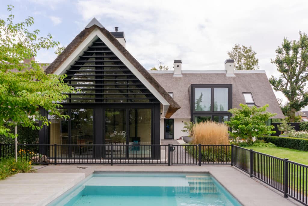 Outdoor Living Solutions Lenco® - Shades by Design